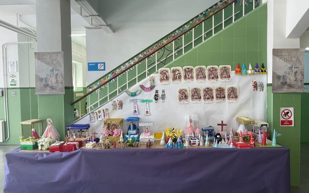 Exposición con manualidades de la Semana Santa de Lorca